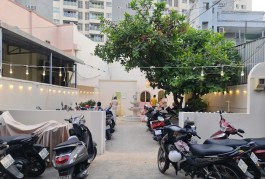 Sang quán cafe siêu rộng đẹp decor xinh đường Phạm Văn Đồng