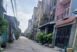 Mua nhà đón tết Lê Văn Quới ngay ngã tư 4 xã hẻm 5m sát mặt tiền 64m2,3Tầng Nhỉnh 5tỷ