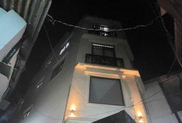 NHÀ ĐANG THUÊ  22TR/1TH NGAY CMT8 - 48M2 - 5 TẦNG MỚI BTCT - TẶNG NỘI THẤT CAO CẤP - 8T