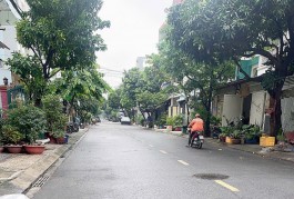 Bán nhà mặt tiền khu họ Lê, Tân Phú, 4m x 20m, đường 12m, chỉ 8.5 tỷ