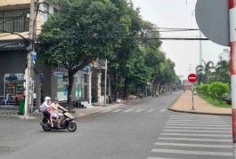 BÁN NHÀ MẶT PHỐ NGUYỄN THẾ TRUYỆN - TÂN SƠN NHÌ - TÂN PHÚ - 13.8 TỶ - 72M2 - 4 TẦNG - 5 PN - SỔ HỒNG