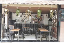 SANG NHƯỢNG QUÁN ĂN HOẶC CHO THUÊ MẶT BẰNG Địa chỉ : 211/33 Hoàng Hoa Thám, Phường 5, Quận Phú Nhuận, HCM