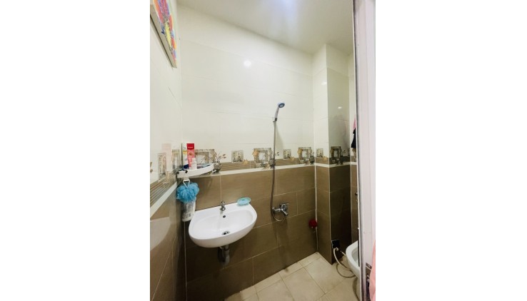 Bán nhà DT (4.1x8)m, Sát mặt tiền, Đường Phan Thị Hành, Q. Tân Phú