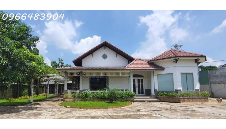 Cho thuê biệt thự 1200m2 3pn đường Tam Bình - Hiệp Bình Chánh