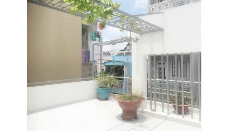 Bán Nhà Hẻm Đường Nguyễn Trãi, Phường 7, Quận 5 (5.9 x 8.4m), Giá 14 Tỷ