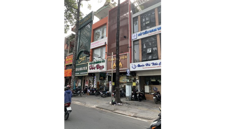 **CHÍNH CHỦ CHO THUÊ_MẶT TIỀN SẦM UẤT QUẬN 10-BA THÁNG HAI  NGAY HÀ ĐÔ_100TR