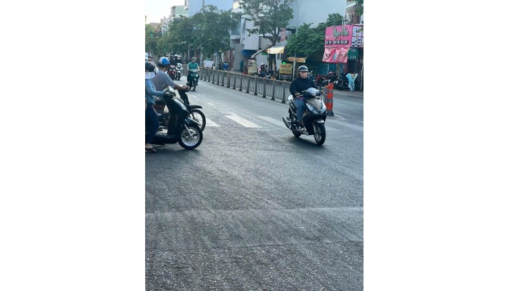 *+NGỘP BANK-Mặt Tiền KD 2 chiều Phạm Văn Chí Quận 6-(4X17) 2Tầng-Tiền Thuê 18Tr/th-11.5Tỷ