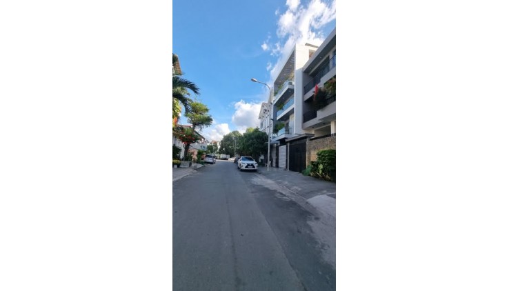 NHÀ PHỐ 5 TẦNG - có THANG MÁY - NGANG 5 x 18M - KHU BÊN SÔNG THỦ ĐỨC - THÔNG RA GIGAMALL PHẠM VĂN ĐỒNG