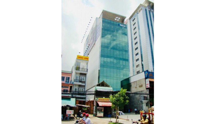 Bán nhà góc MT 428 Âu Cơ Quận Tân Bình DT 6,5x36m, 8 tầng, Giá 52 tỷ