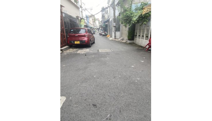 Nhà mới ở ngay đón tết HXH Lê Văn Phan 4x16m 2 T gần chợ, trường học chỉ 5 tỉ xx