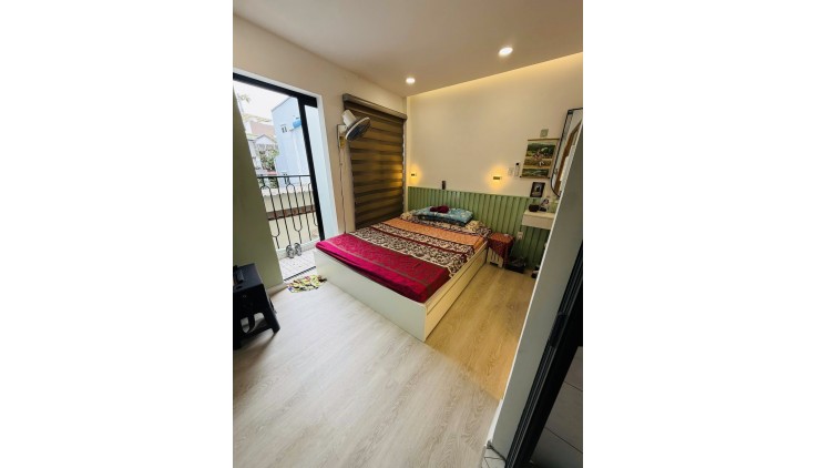 NHÀ ĐẸP  PHƯỜNG 3 , QUẬN 8  - TẶNG NỘI THẤT  CAO CẤP  - KHU VỰC TRUNG TÂM , CÁCH AEON QUẬN 8 CHỈ 500M