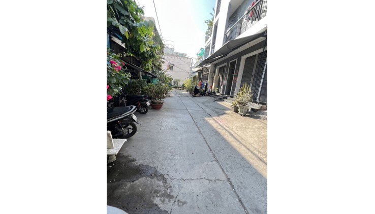 BÁN NHÀNGUYỄN QUÝ YÊM AN LẠC BÌNH TÂN DT 80M2 Giá chỉ 5,2 tỷ.