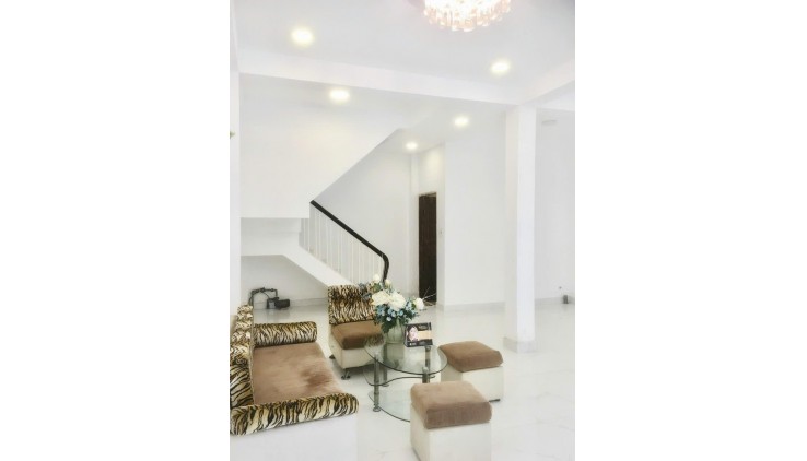 Bán Nhà Hẻm Tiền Nguyễn Trãi, P7, Q5, 5.9m x 8.4m - Chỉ 14 Tỷ