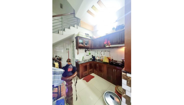 Mặt tiền chợ Rạch Ông, 4x12, 4 tầng chỉ 10 tỷ