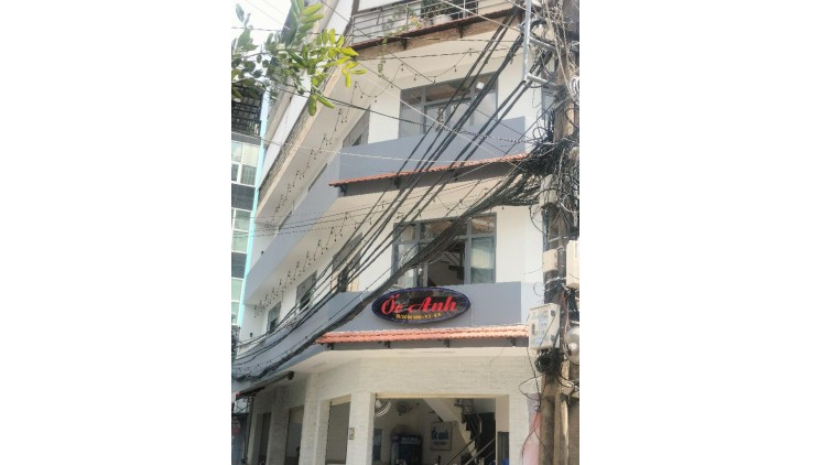 SIÊU PHẨM DƯƠNG BÁ TRẠC , HẺM 2 XE TẢI TRÁNH NHAU ,  Ô TÔ ĐẬU TRƯỚC CỬA HOẶC NGỦ TRONG NHÀ .