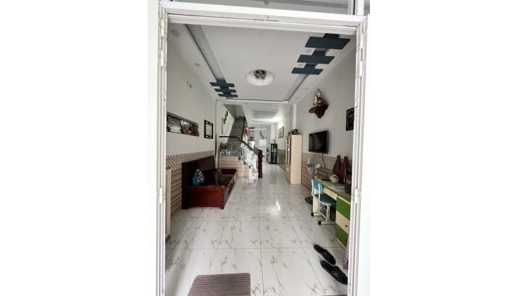 HẺM 2 XE TẢI TRÁNH NHAU ,  Ô TÔ ĐẬU TRƯỚC CỬA HOẶC NGỦ TRONG NHÀ. [P2Q8].SIÊU PHẨM DƯƠNG BÁ TRẠC.