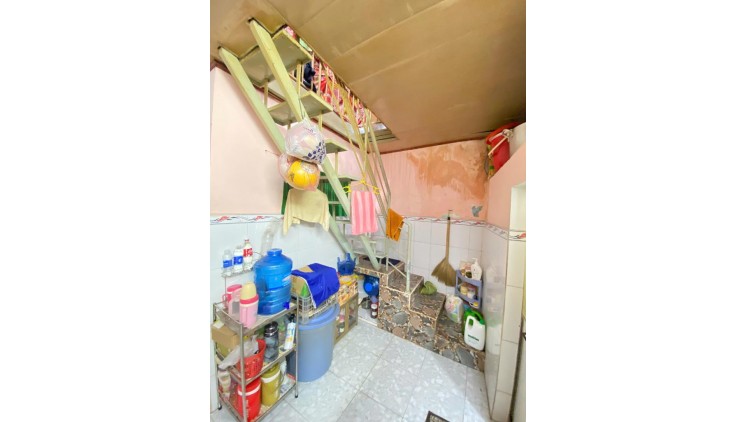 SỐC, CHỦ KẸT TIỀN, CHỈ 6.45 TỶ, [P9Q8] DIỆN TÍCH  KHỦNG 72.8m2, RỘNG 4.9M - SÁT MẶT TIỀN  BA ĐÌNH.
