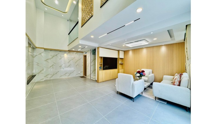 NHÀ ĐẸP VỊ TRÍ ĐẸP ĐƯỜNG PHẠM VĂN BẠCH - P.12 - GÒ VẤP