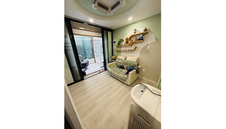 NHÀ ĐẸP  PHƯỜNG 3 , QUẬN 8  - TẶNG NỘI THẤT  CAO CẤP  - KHU VỰC TRUNG TÂM , CÁCH AEON QUẬN 8 CHỈ 500M