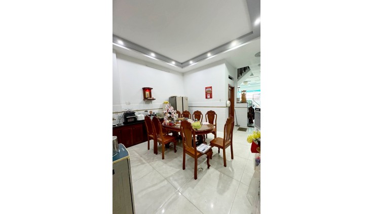 Mặt tiền Phạm Đức Sơn 5x18 đẹp lung linh chỉ 19 tỷ