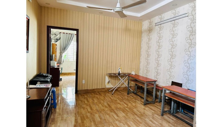 Mặt tiền Phạm Hùng 4x21 gần công viên chỉ 14 tỷ