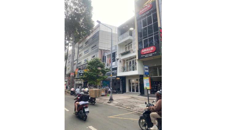 *+Bán Mặt Tiền Kinh Doanh Trần Hưng Đạo Quận 5 (4.2X20) SHR, Nhỉnh 35 Tỷ