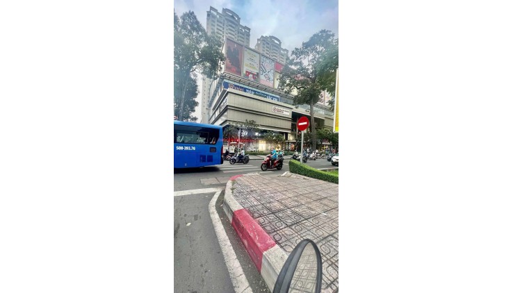 * VIP QUẬN 5_Mặt Tiền Triệu Quang Phục Ngay Nguyễn Trãi 4Tầng (4.2X20)Sổ Vuông,HCĐ, 22Tỷ