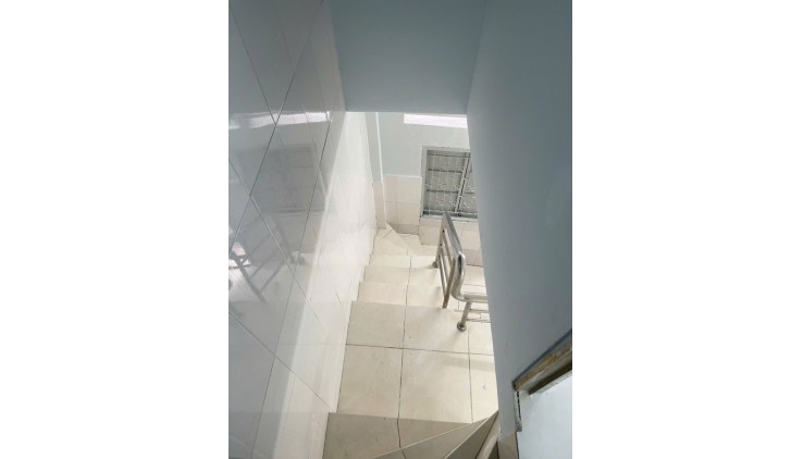 HBG Lạc Long Quân - Tân Bình, nhà nhỏ dễ mua dễ ở, 2 tầng, chỉ 1,6 tỷ.