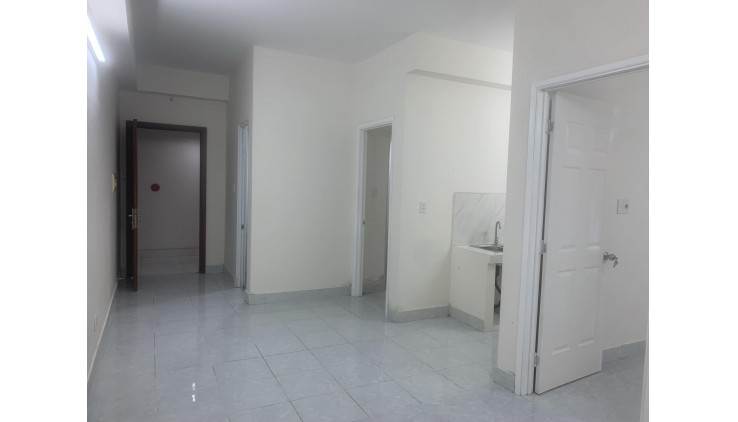 Cho thuê căn hộ chung cư 3PN Giá 6 Triệu, trống dọn ở ngay tại chung cư 35 Hồ Học Lãm, Bình Tân
