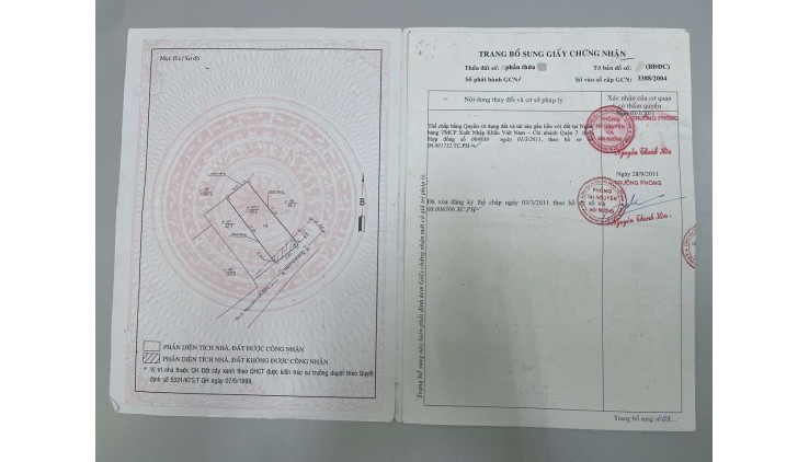 Bán gấp Lê Quang Định, Bình Thạnh, hẻm xe hơi, 5.6 tỷ BL, nhà mới đón Tết. Chủ ngộp quá rồi ạ!