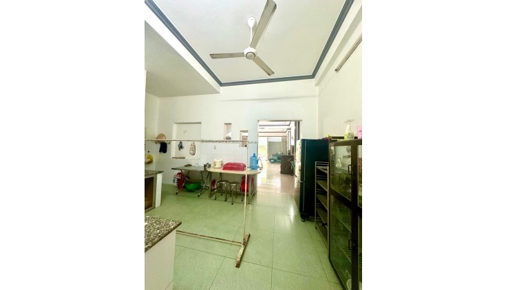 Mặt tiền khu Bình Hưng giáp quận 8, 6x20, chỉ 12 tỷ 5