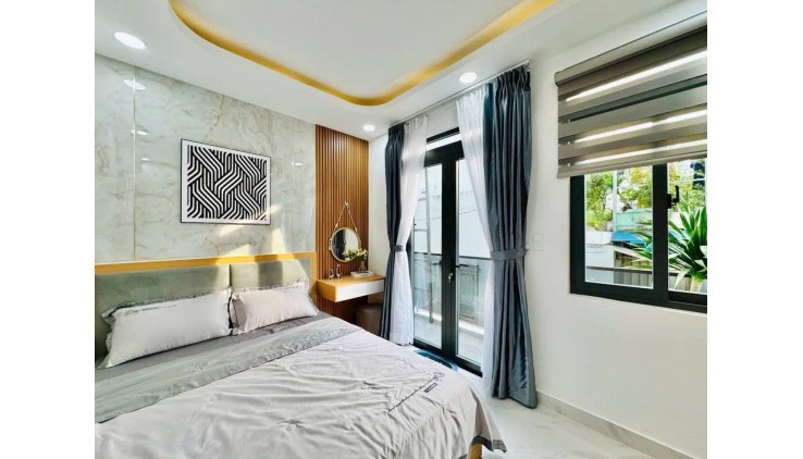 Nhà  Đường Nhiêu Tứ Phường 7 Quận Phú Nhuận.