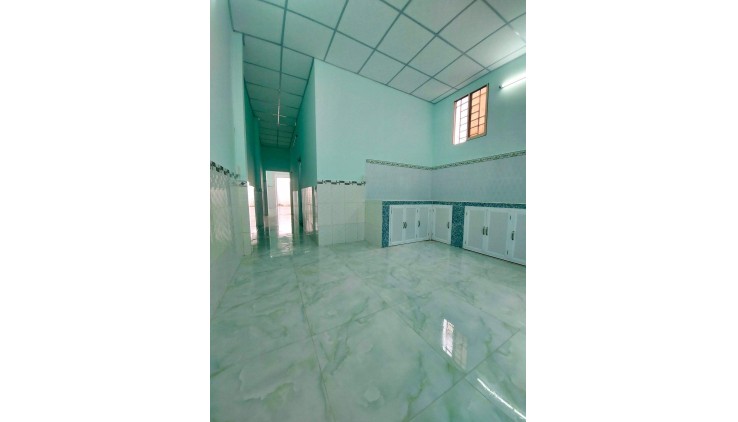 NHÀ CẤP 4 MỚI TINH - HẺM XE HƠI 5M - NGAY CHỢ NHỎ TÂN HIỆP. CHỈ 2,8 TỶ TL.
