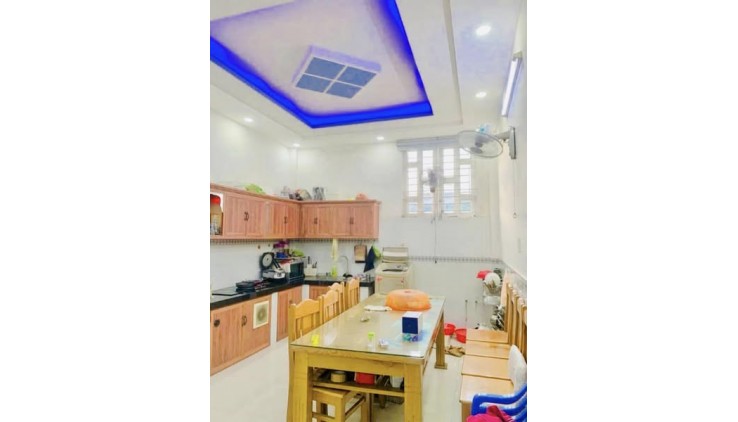 GIÁP TÂN PHÚ - HẺM TẢI THÔNG - SÁT MT - NHÀ MỚI ĐẸP - 56M - 3 TẦNG - 4 PN NHỈNH 4 ĐỒNG