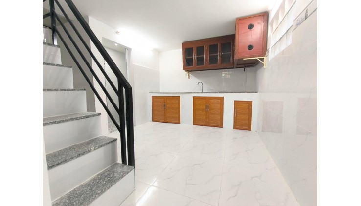 BÁN NHÀ MỸ HOÀ 1 TRUNG CHÁNH HÓC MÔN - HXH THÔNG 42M2 GIÁ RẺ 2,65 TỶ TL.