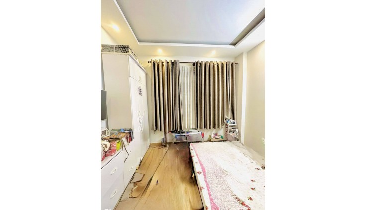 Đường Lê Văn Sỹ Phường 12 Quận 3.