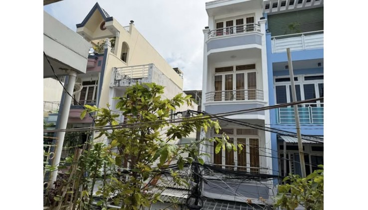 Nhà  Hẻm Ôtô Huỳnh Văn Bánh Phường 14 Quận Phú Nhuận.