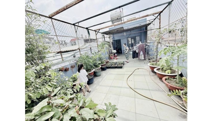 GẦN NGÃ 4 XÃ - HẺM 5M  - SÁT MẶT TIỀN - 70M - 4 X17.5 - 3 TẦNG - 3PN NHỈNH 4 TỶ