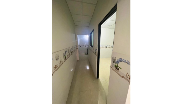 BÁN NHÀ 2 TẦNG TÂN XUÂN HÓC MÔN - 55M2 - 50M RA MẶT TIỀN. GIÁ CHỈ  3 TỶ TL.
