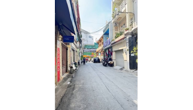 Nhà Hẻm Ôtô Đường Đoàn Thị Điểm Quận Phú Nhuận Phường 1.
