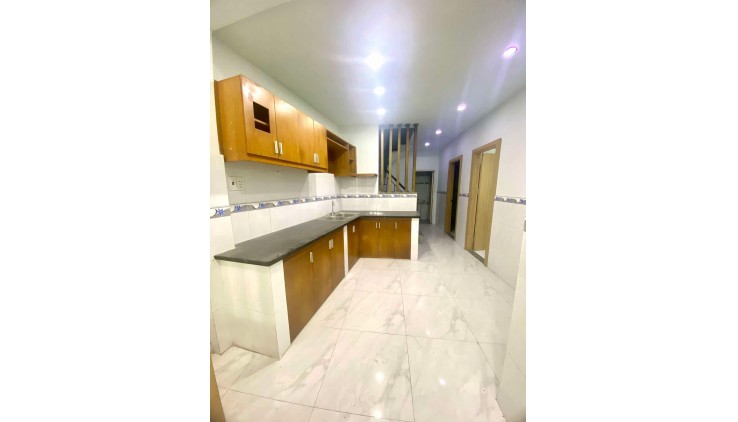 BÁN NHÀ 2 TẦNG NGUYỄN ẢNH THỦ - HXH THÔNG TỨ TUNG - 2 CHIẾC XE HƠI NGỦ TRONG NHÀ. 88M2 chỉ 3,75 tỷ TL.
