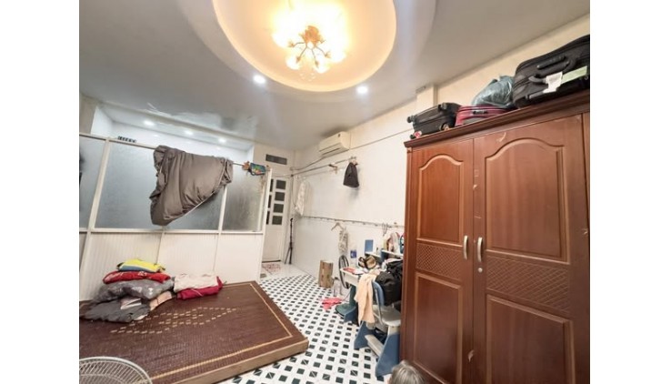 Mặt Tiền Kinh Doanh Đường Ni Sư Huỳnh Liên Quận Tân Bình Phường 10.