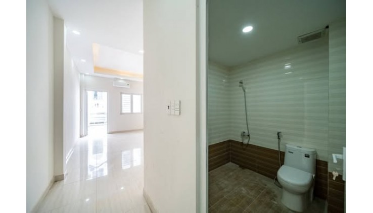 Hẻm Ôtô Ngủ Trong Nhà Đường Cách Mạng Tháng 8 Quận Tân Bình Phường 5.
