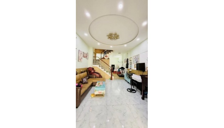 GIÁ HẤP DẪN - NHÀ 72M NGANG 4.5 - 3 TẦNG 4PN - HẺM TẢI NGAY AEON TÂN PHÚ