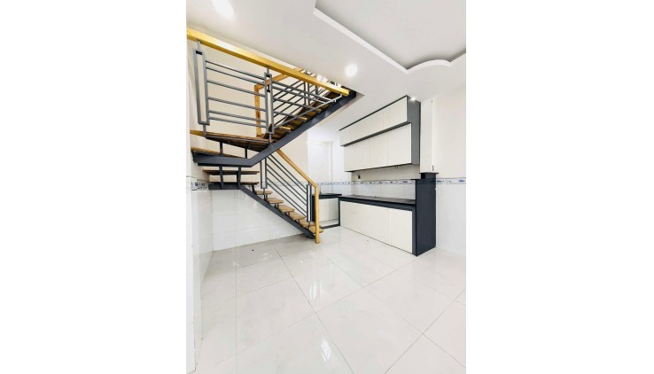 SIÊU PHẨM NHÀ 2 TẦNG, QUẬN 12 - HẺM Ô TÔ, SÁT GÒ VẤP - CHỈ NHỈNH 3 TỶ.