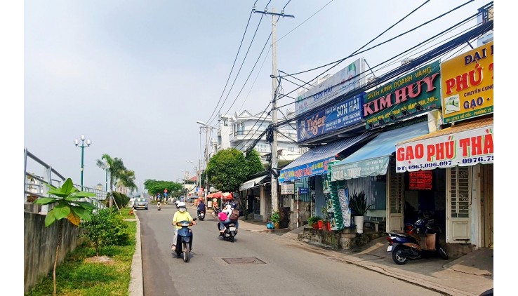 Mặt tiền Mễ Cốc 4.4x35 nở hậu chỉ 10 tỷ 7