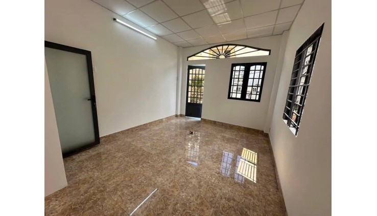 Bán Căn Góc 2 tầng Hẻm đối diện siêu Thị Emart,Phan Văn Trị,Gò Vấp ,hơn 3 tỷ.