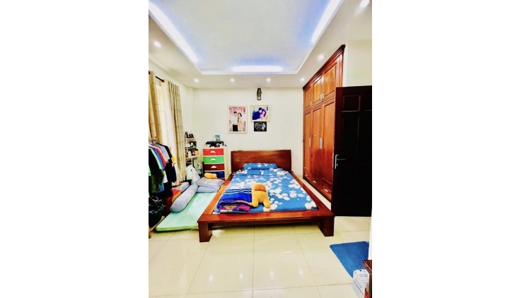 TÂY THẠNH - HXH - SÁT MẶT TIỀN - 46M2 N4.6*10 - 4 TẦNG - 4PN NHỈNH 5 TỶ