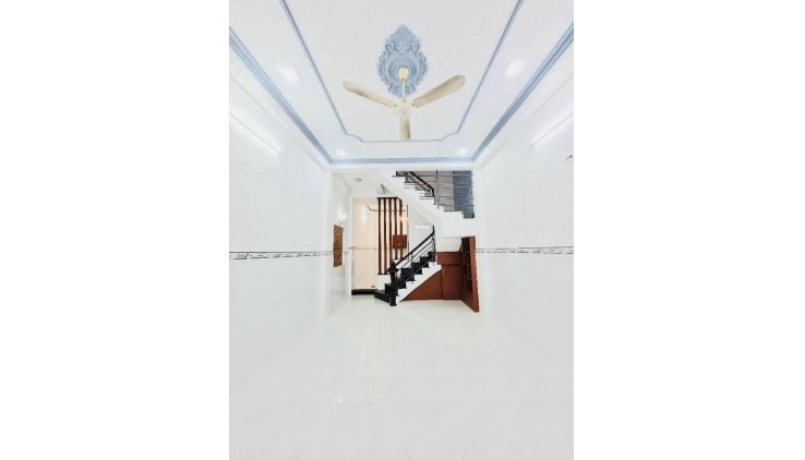 NGAY CHỢ TÂN HƯƠNG - HẺM 7M THÔNG - NHÀ MỚI 56M - 3 TẦNG - 4PN NHỈNH 7 TỶ TL