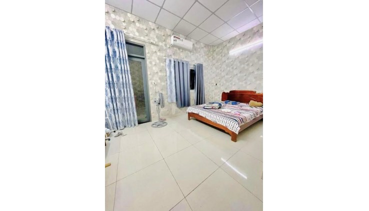GẤP BÁN - TÂN SƠN NHÌ - HÊM THÔNG - 55M NGANG 5 - 2 TẦNG CHỈ 5.2 TỶ TL MẠNH
